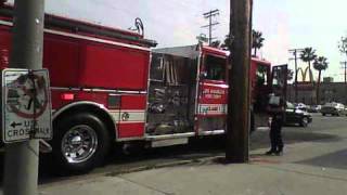 LAFD E-44 Arrives on Scene. 3-23-12.