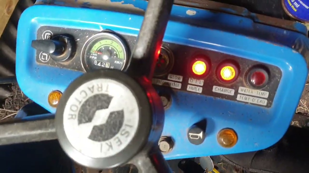 Заведется ли он?! Iseki TX2160, первый запуск за 8 месяцев. Компактный дизельный трактор 4x4.