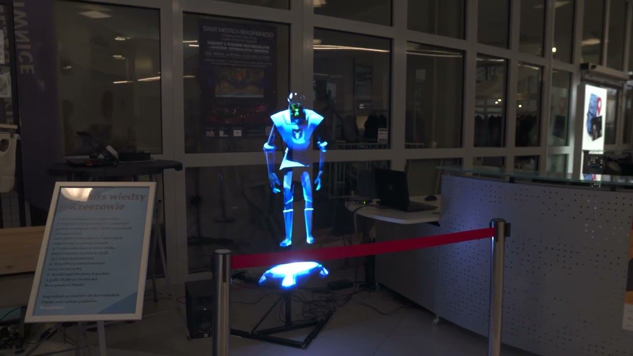 Hologramowy prezenter Pako na targach w G2A Arena