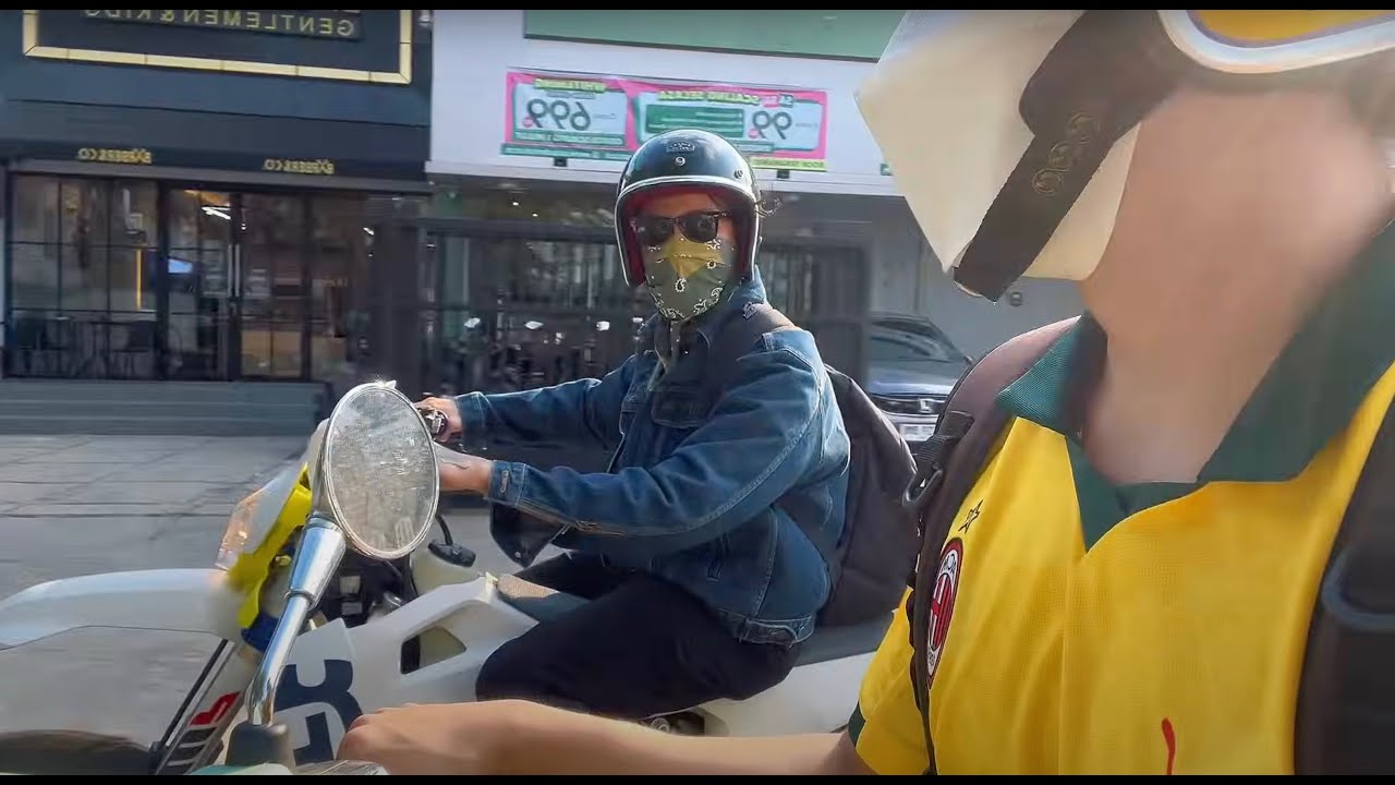 Mohan Hazian | KEGIATAN HARIAN - MENCARI SIKULIT BUNDAR