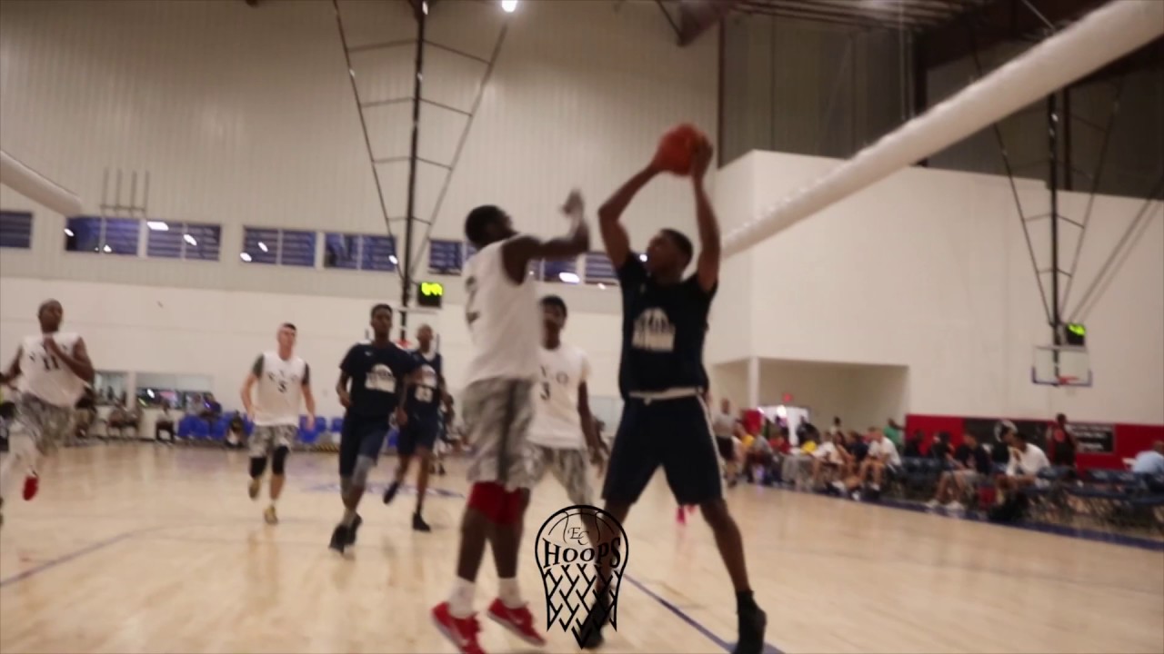 Tykei Greene showing his talent @Elevate Hoop x @Springfield, MA