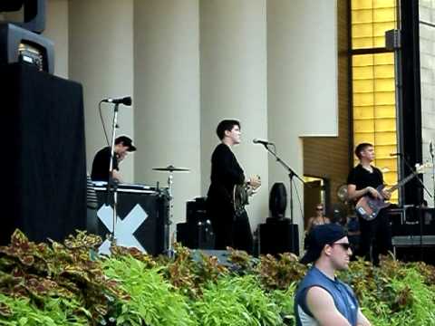 The xx - Night Time [Lollapalooza 2010]