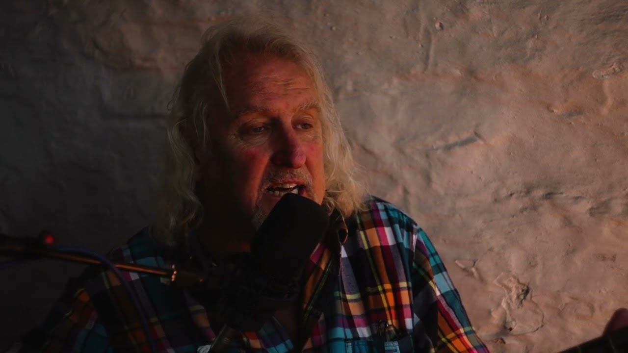 Laura by Paul Mccue. From the Caneuon Siop - Shop Songs CD