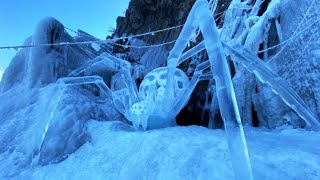 Огромные пауки, драконы и русалки изо льда. Выставка ледяных скульптур открылась на острове Ольхон