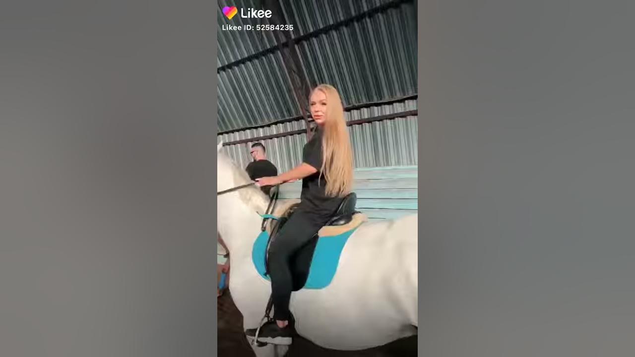 Карина Крос - YouTube