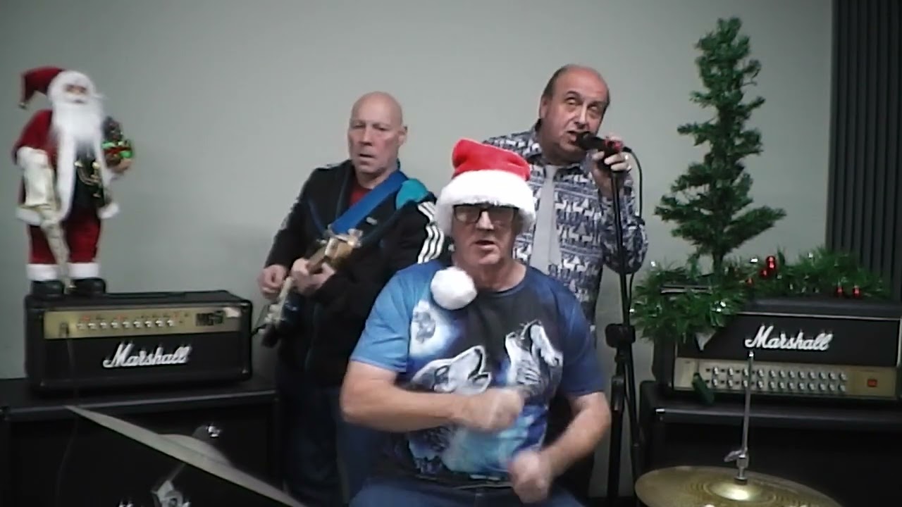 Santa's Rockin (K Donnelly DJ Lester)(C) K. D. M. L Records & Video 2025
