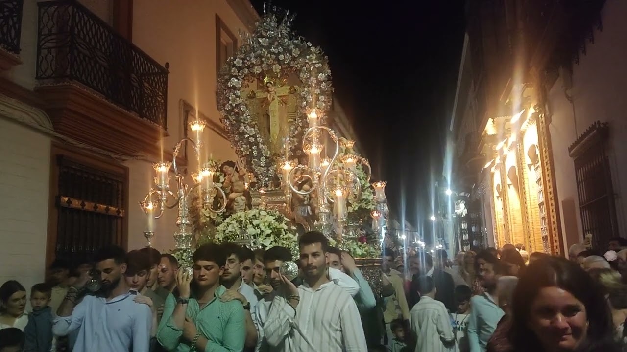 Impresionante recogida de la Santa Cruz de Arriba de Rociana del Condado | Am. Lágrimas|
