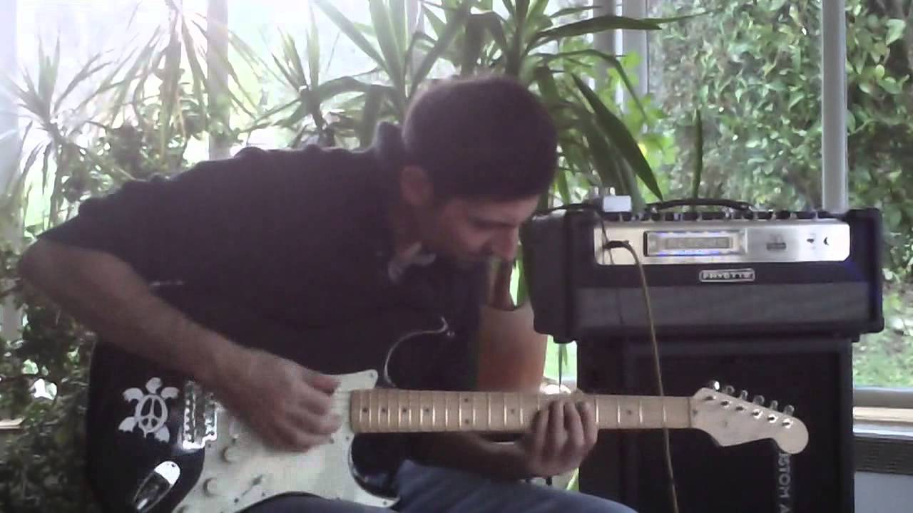 FRYETTE MEMPHIS 30 - SQUIER STRAT JAPAN 1993