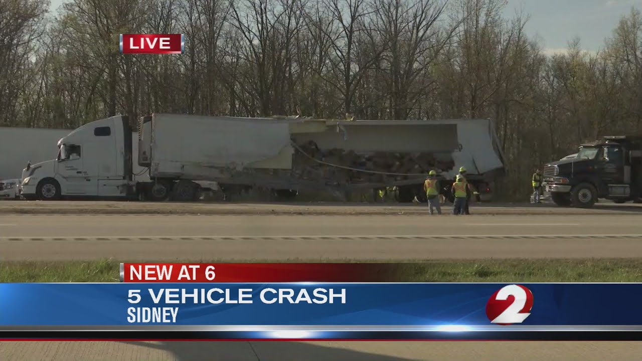 5-car crash near Sidney shuts down I-75 southbound Sunday evening - YouTube