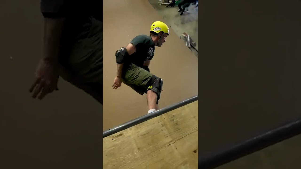 Andy Macdonald DESTROYS BRAILLE 