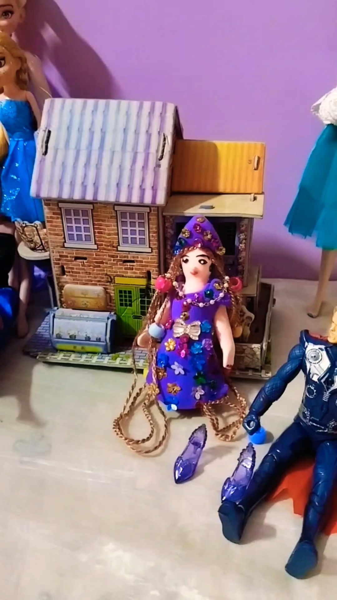 MEGA ROYAL MOLLY 1000% + 400% MIKA NINAGAWA - YouTube