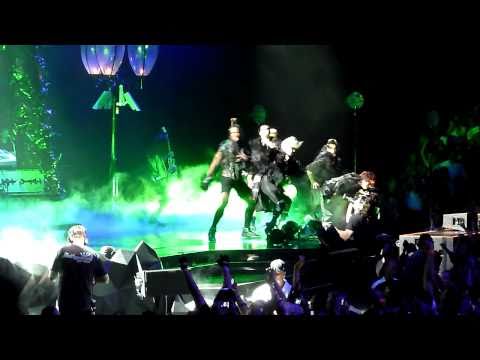 Lady Gaga - Monster - Time Warner Cable Arena - Li...