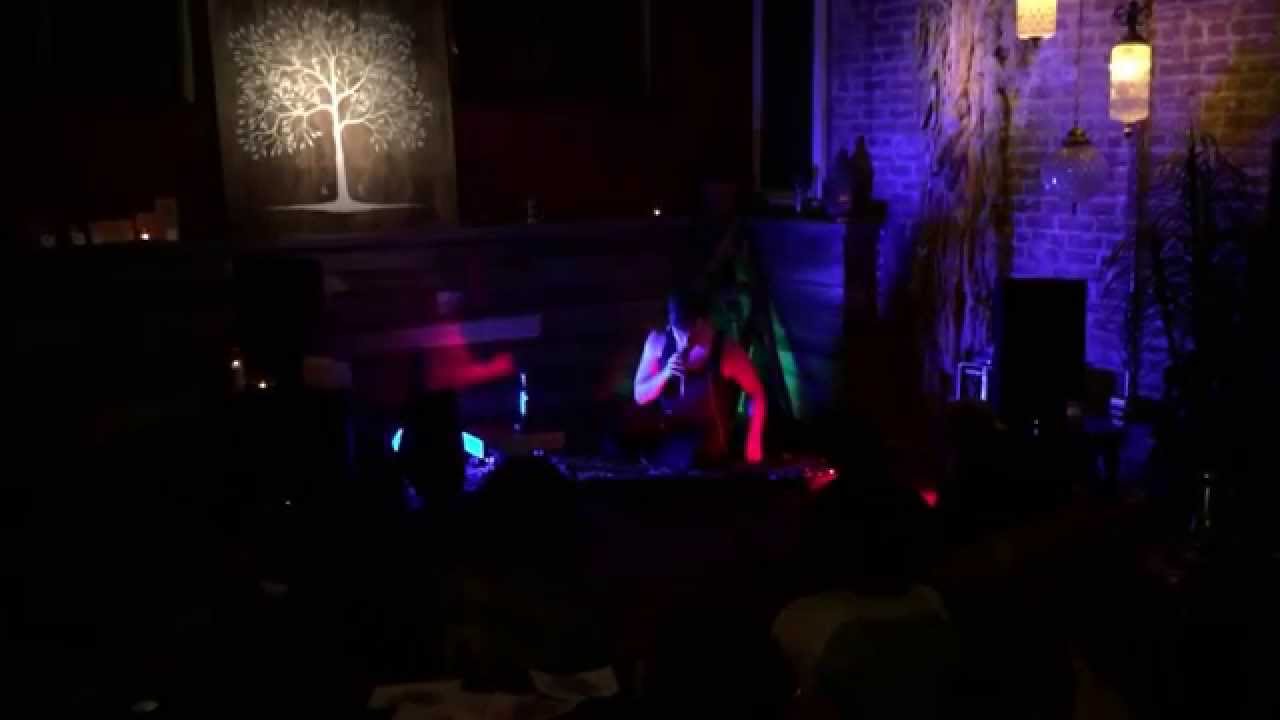 SORNE beautiful live performance Tea Oasis