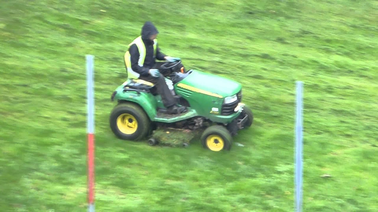 00187 fast wet grass cutting