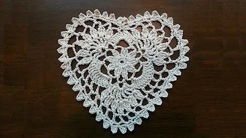 Learn to Crochet a Lovely Heart Mini Doily!