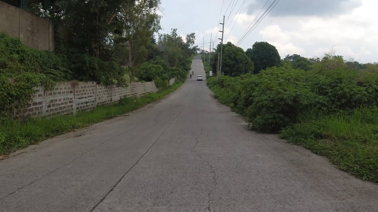 Going to Tagaytay via Canyon Woods Road (uphill from Laurel, Batangas Town Proper)