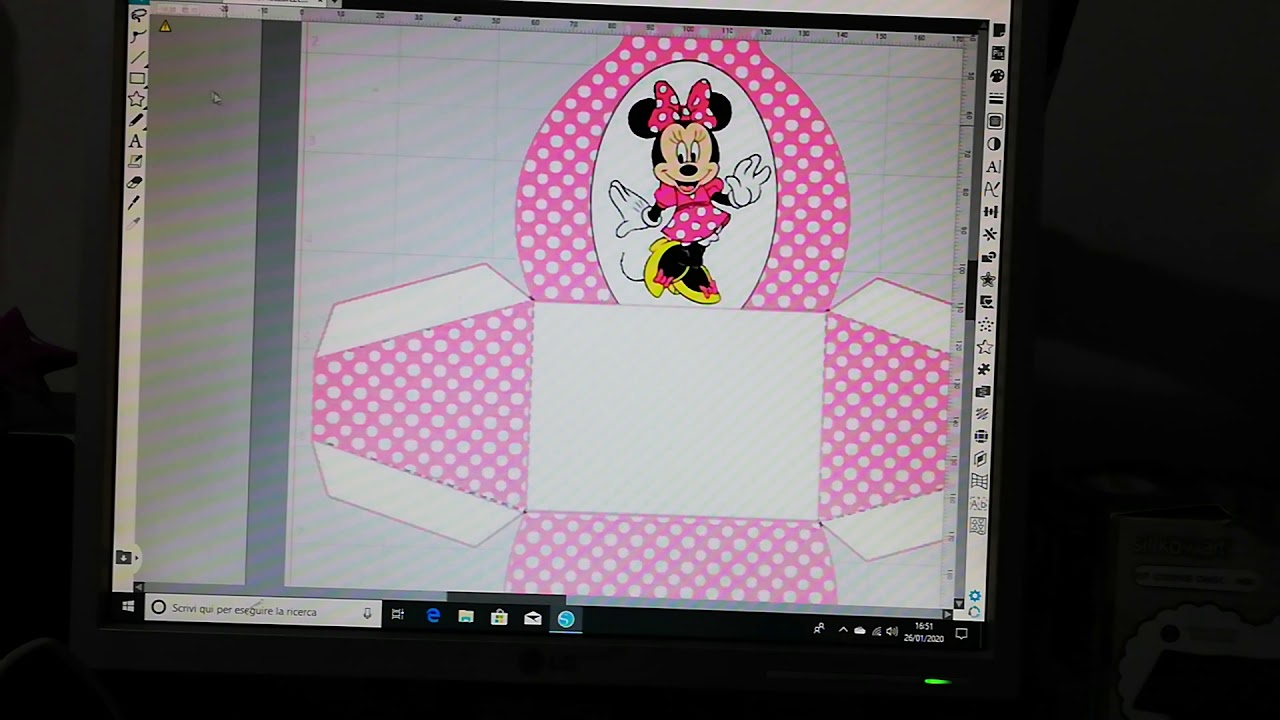 SILHOUETTE CAMEO 4 - Tutorial per tracciare una scatolina scaricata da google