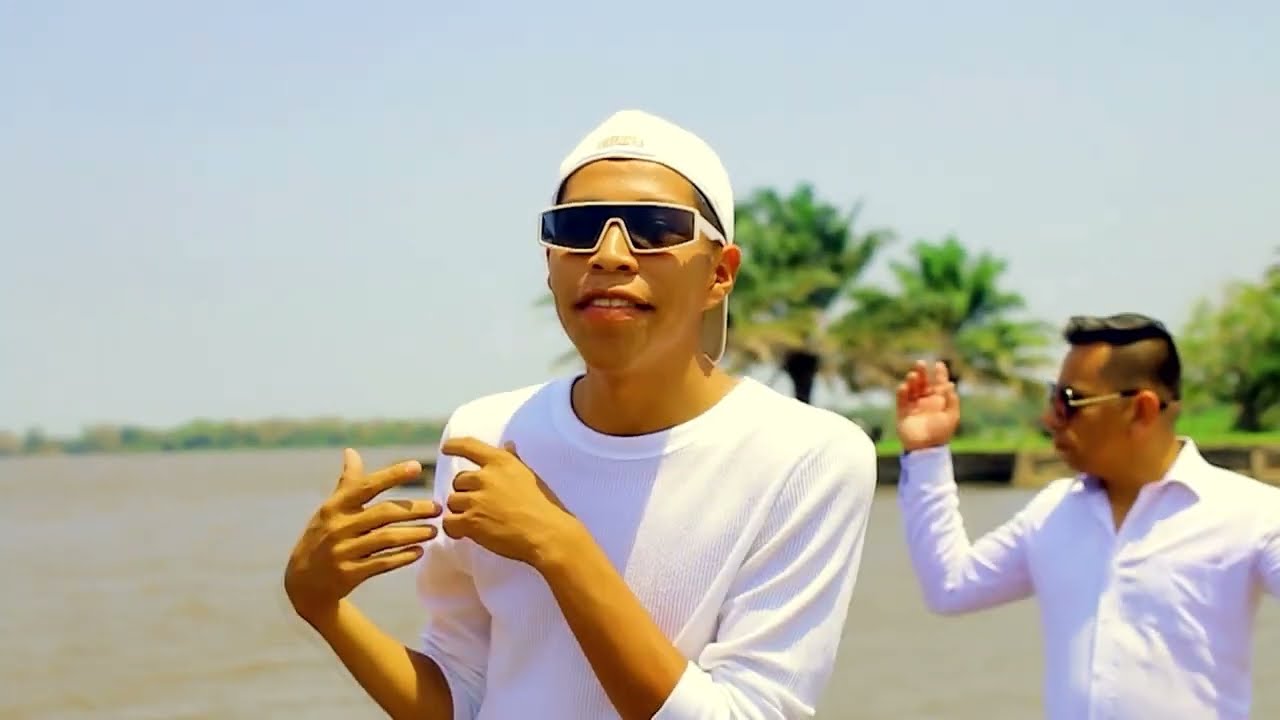 FRIO - ALEX SAENZ & DIEGO ROMAN