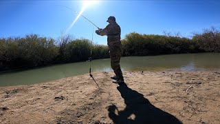 видео: САЗАН ОДИН ЗА ОДНИМ! РЫБАЛКА НА РЕКЕ С  НОЧЁВКОЙ! Супер отдых! картинка: САЗАН ОДИН ЗА ОДНИМ! РЫБАЛКА НА РЕКЕ С  НОЧЁВКОЙ! Супер отдых!
