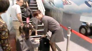 990615嘟嘟妹職業體驗任意城-體驗「空服員」-2.AVI