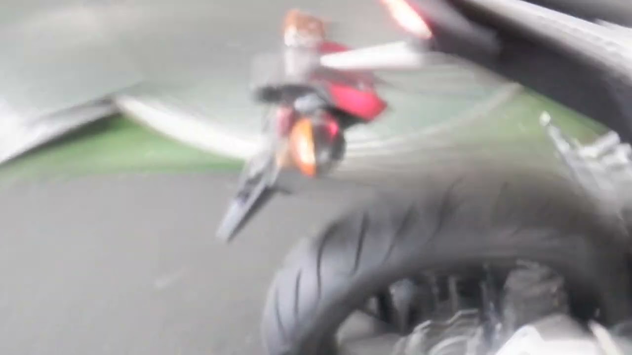 CBR400R ABS LEDヘッドライト標準装備モデル 2018年 中古車 バイクショップ名:アウトレットバイク大阪