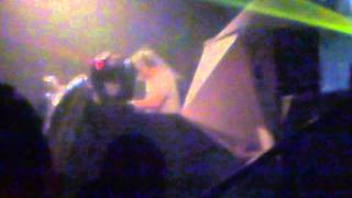 Mindcontroller 24-09-2011 BuzzFuzz doin' his thang! WAPPIE!!.mp4