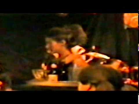Ver Rumor Hazit - Bye Bye (Live) en YouTube Ver Rumor Hazit - Bye Bye (Live) en YouTube