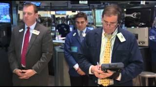 Raw: NYSE Holds Moment of Silence for Boston