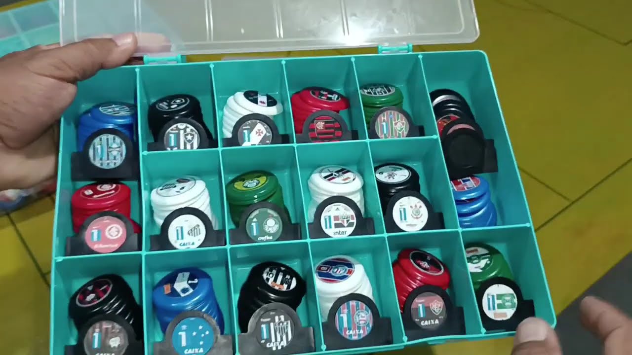 Minha coleção de futebol de botão-Onde gurdar os times de vidrilhas e botões da gulliver