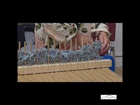 How to make a Wool Rug on a Peg Loom 