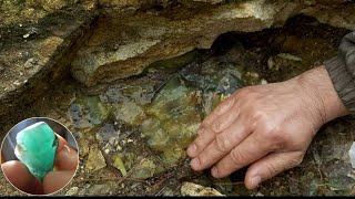 Ümrüt Gibi Taşlar Dozer Yol Açınca Nar Gibi Ortaya Saçılmış