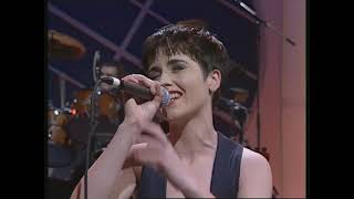 Dreams - The Cranberries  live  on "Kenny Live" - 6 March 1993