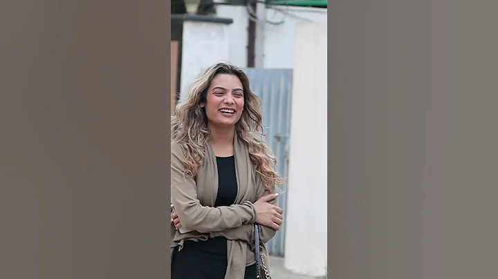 Thoda Thoda Pyar huva tumse🙈🥰 #Shorts #ajpickuplines #love #oyeitsprank