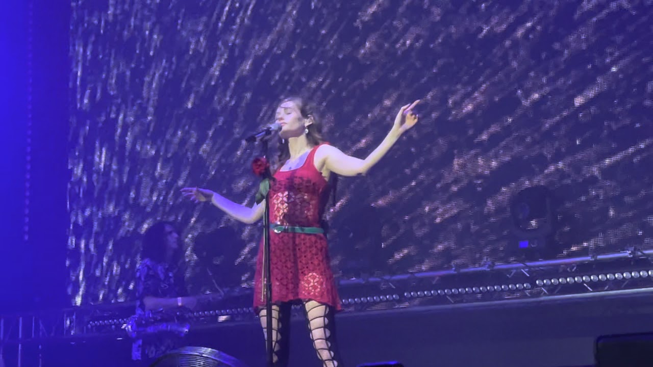 ЛУНА - Бутылочка ; Москва ( live 18.03.2021 Известия Hall)