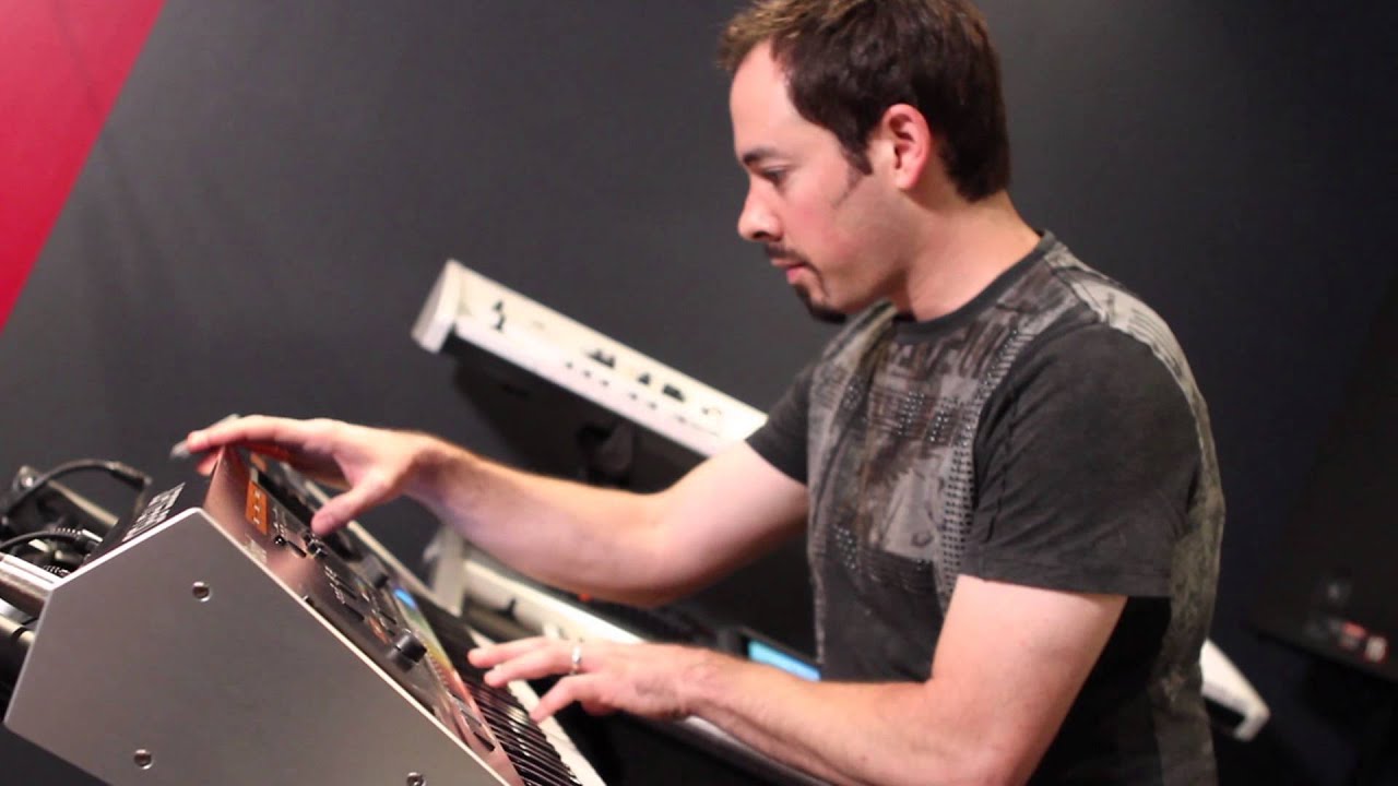 Roland JUPITER-80 — Russell Graham Demo