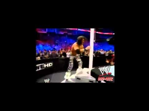 WWE Royal Rumble 2011 - John Morrison se salva de ...