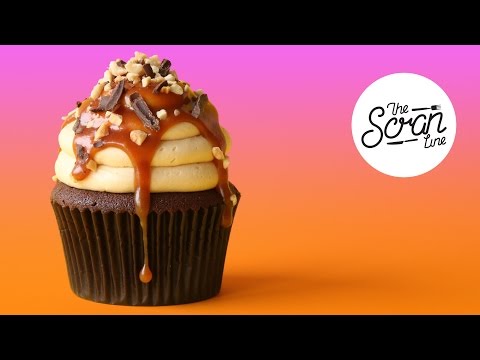 Video: Come Fare I Cupcake Snickers