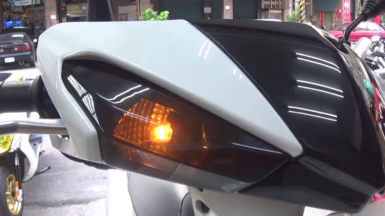 麥可倉庫機車精品 Slm 四代勁戰歐規晶鑽前方向燈殼 四代戰四代前燈殼四代燈殼歐規薰黑影片一 歡迎分享 Youtube