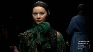 Mercedes-Benz Fashion Week Istanbul Un Tek Tri̇ko Tasarimcisi Önder Özkan Defi̇lesi̇ Göz Kamaştirdi.