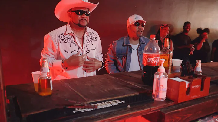 Al Davis ft. Mark Lockett - It's a party at the ju...