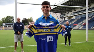 Young star Sinfield commits future to Rhinos