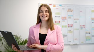 Jobstory Annika Wallmeiner - Auszubildende Kauffrau für Versicherungen & Finanzanlagen im Vertrieb