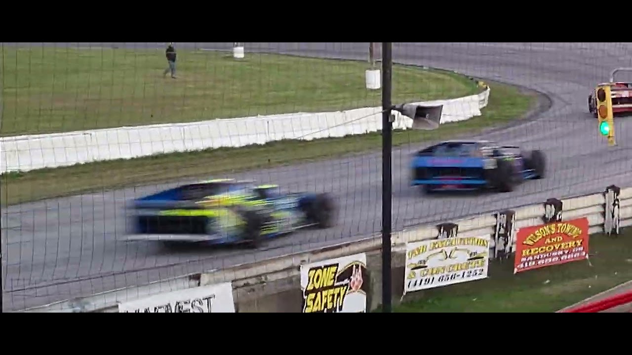 Sandusky Speedway Bev Jaycox Cavalcade Modifeds Heat Race 10-1-22 - YouTube