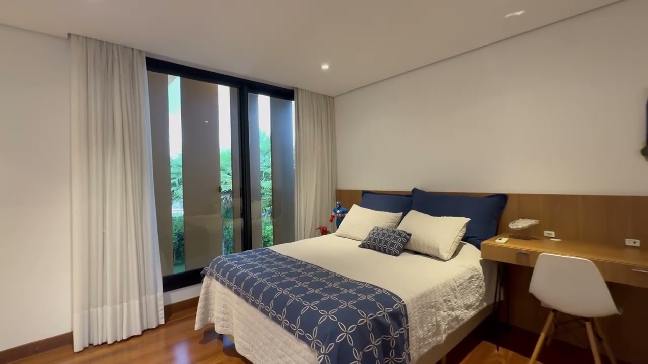 Casa de Condomínio - Venda - Valinhos, São Paulo