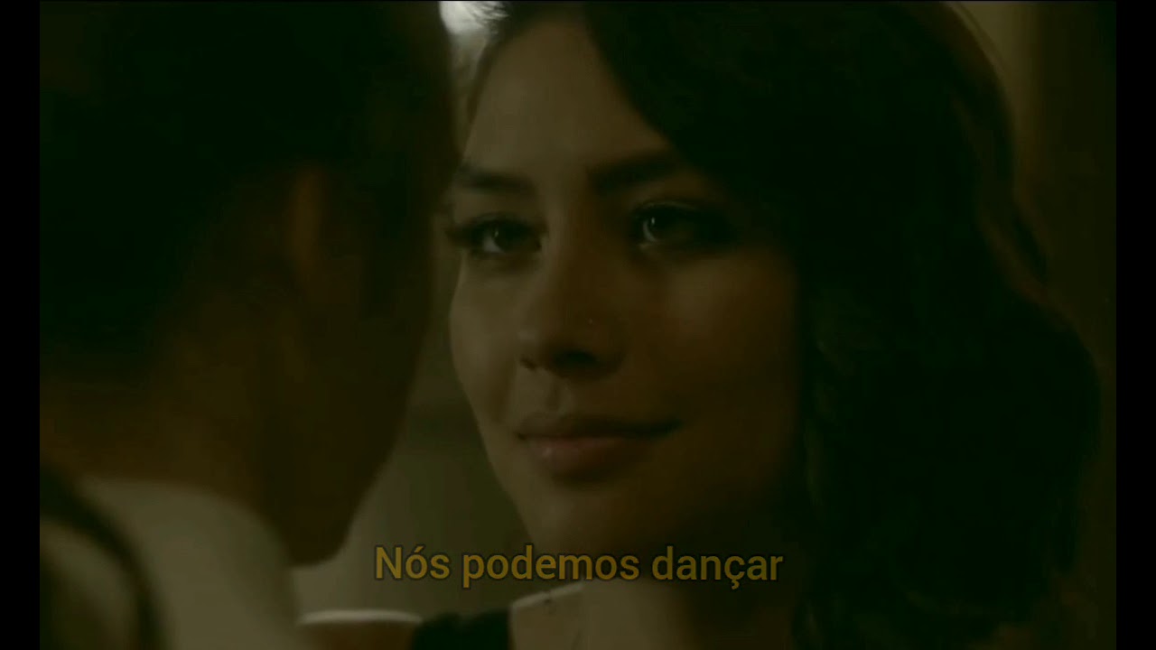 The safety dance sleeping at last (tradução) Josie and Penélope