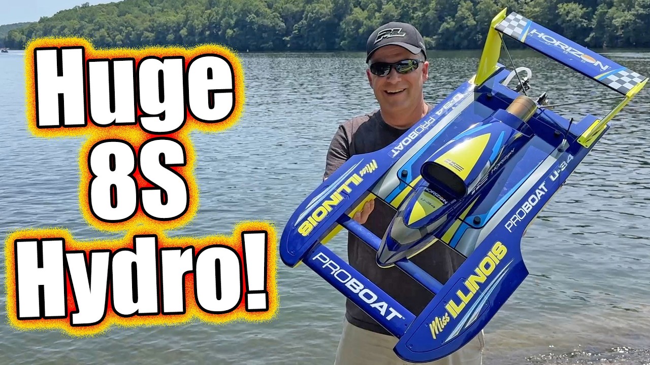 RC Boat] Outrigger boat #2 made its maiden run. #outrigger #RCboat