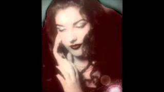 Casta Diva -- Maria Callas (Be...