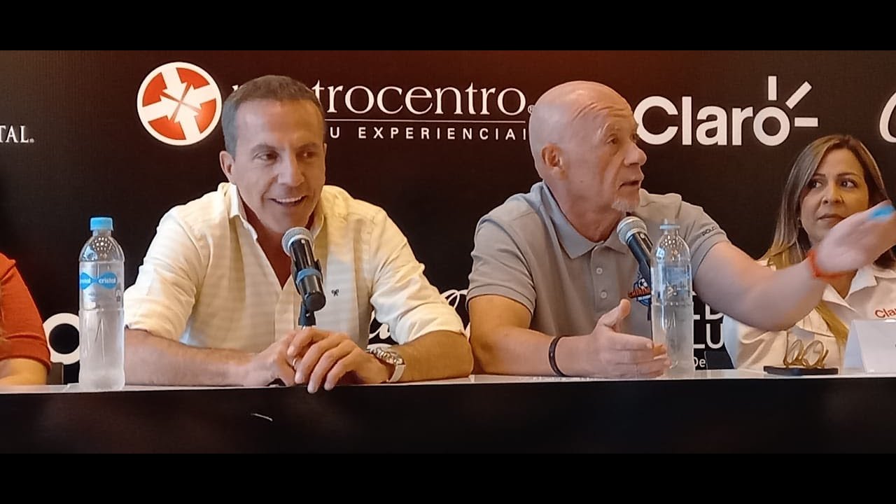 Cristóbal Soria y Alfredo Duro ya están en El Salvador YouTube