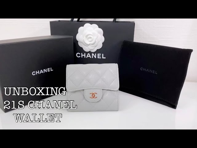 UNBOXING NEW CHANEL MINI WALLET: see up close and what fits inside! 