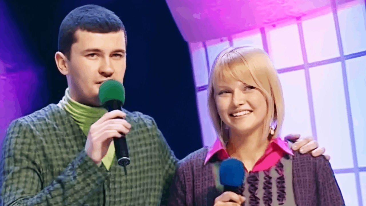 Мальчики поздравляют с 8 марта, Комментаторы дворового футбола, В магазине мебели - КВН Минское море